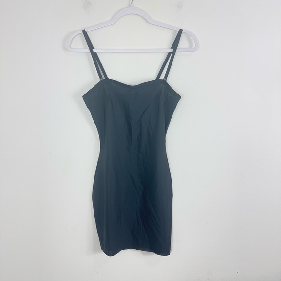 SPANX Assets by Sara Blakely Women's‎ Convertible Slip Dress Black Size M 10094R - Picture 2 of 10